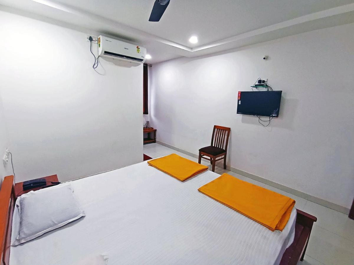 Staymaker Shri Shakti Residency 胡布利 外观 照片