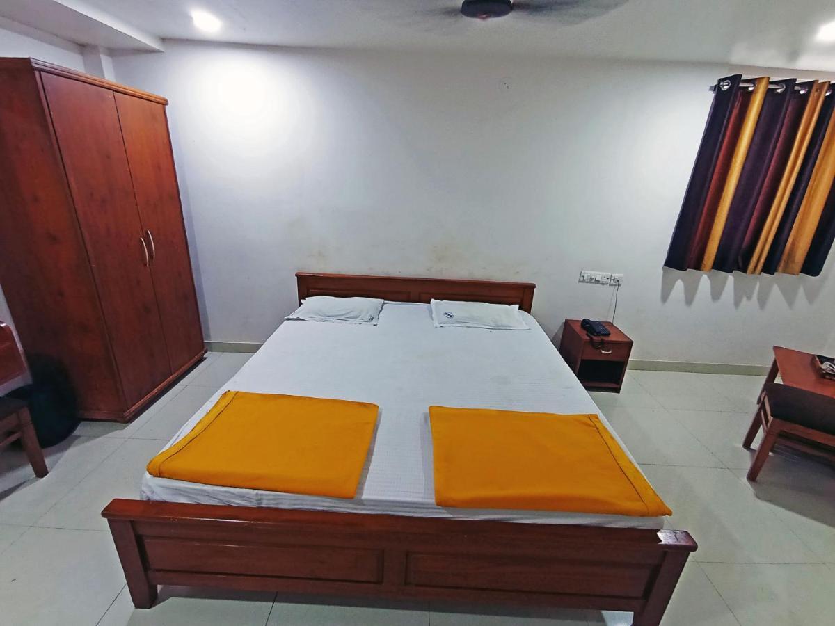 Staymaker Shri Shakti Residency 胡布利 外观 照片
