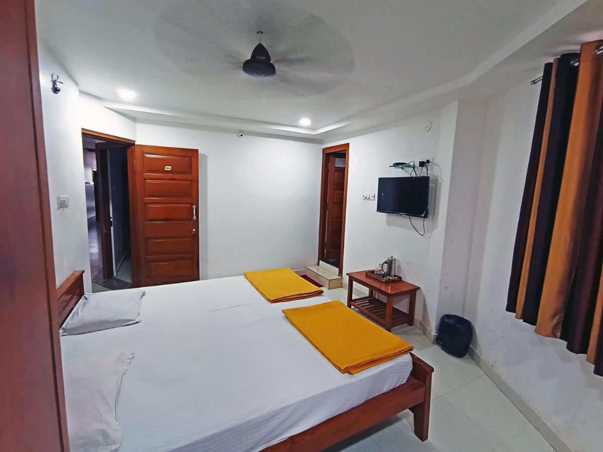 Staymaker Shri Shakti Residency 胡布利 外观 照片