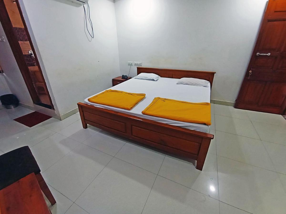 Staymaker Shri Shakti Residency 胡布利 外观 照片