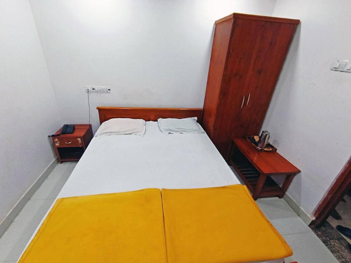 Staymaker Shri Shakti Residency 胡布利 外观 照片