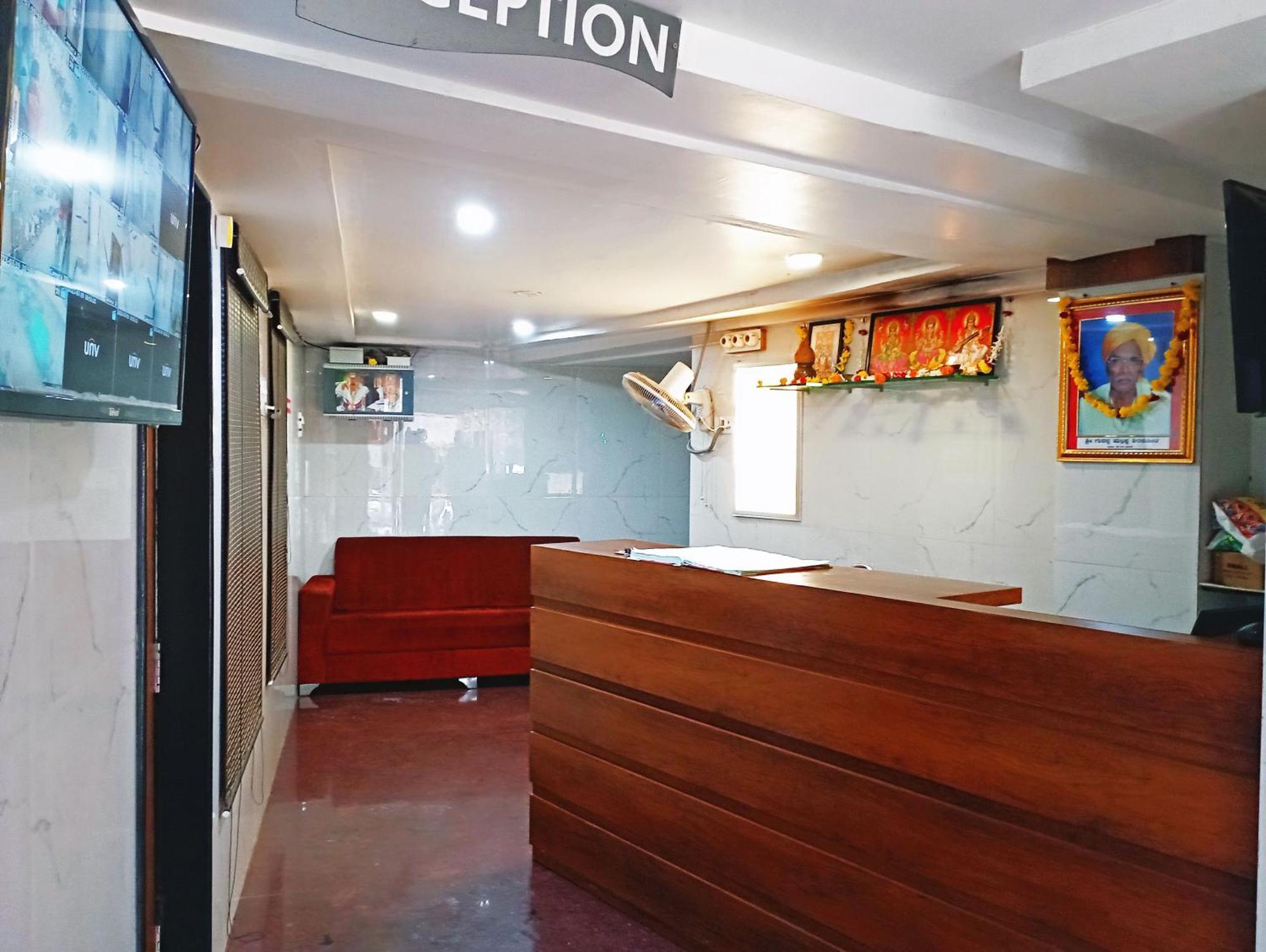 Staymaker Shri Shakti Residency 胡布利 外观 照片